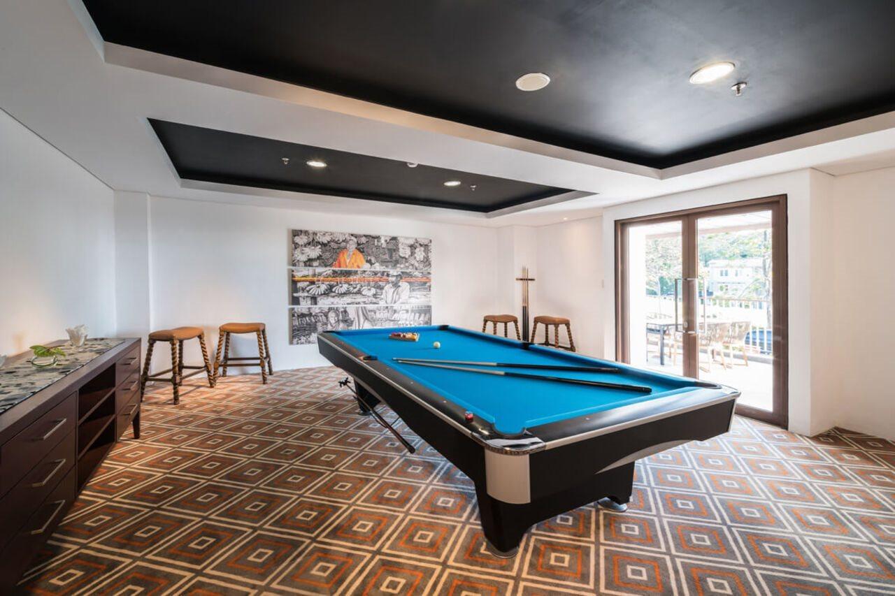 더 보타니카 생추어리 펀칵 외부 사진 A pool table